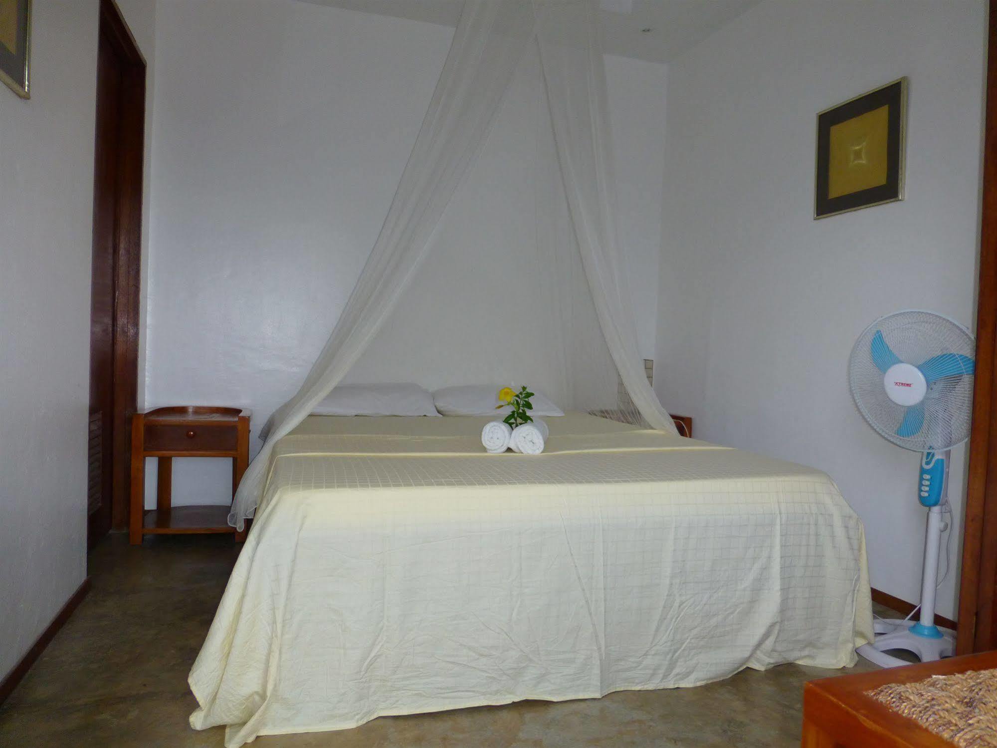 Talima Beach Villas & Dive Resort Cebu Stadt Exterior foto