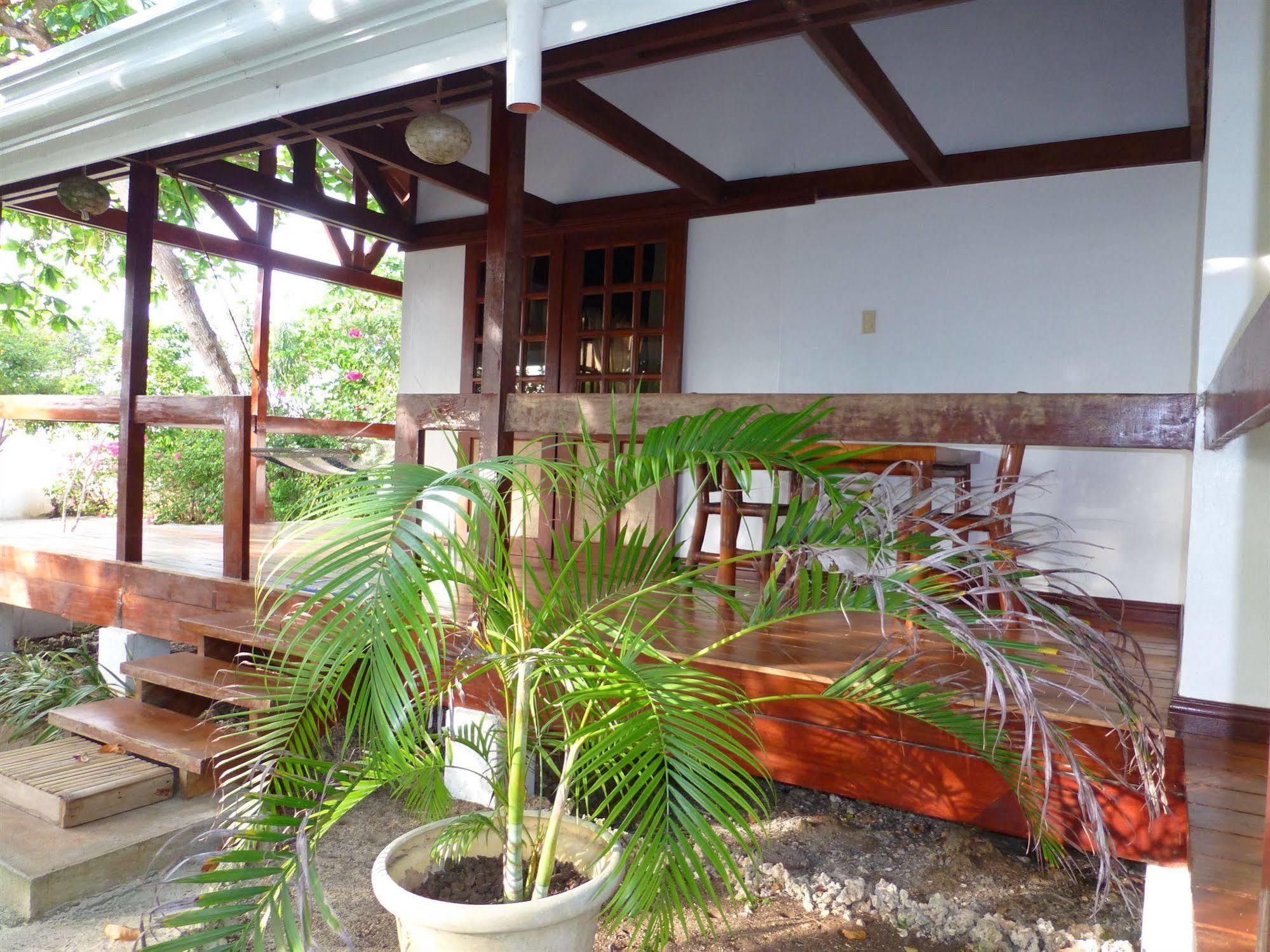 Talima Beach Villas & Dive Resort Cebu Stadt Exterior foto
