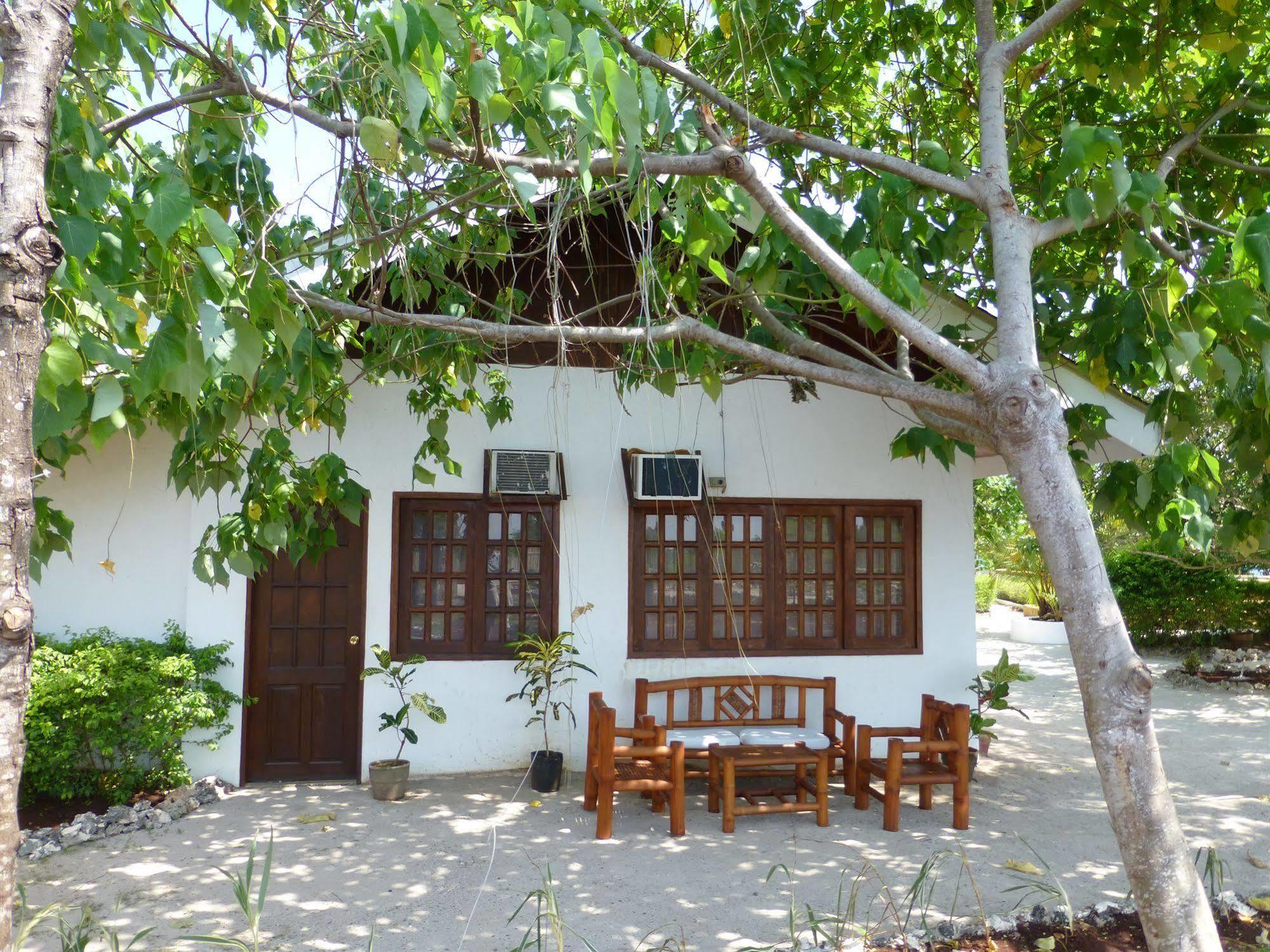 Talima Beach Villas & Dive Resort Cebu Stadt Exterior foto